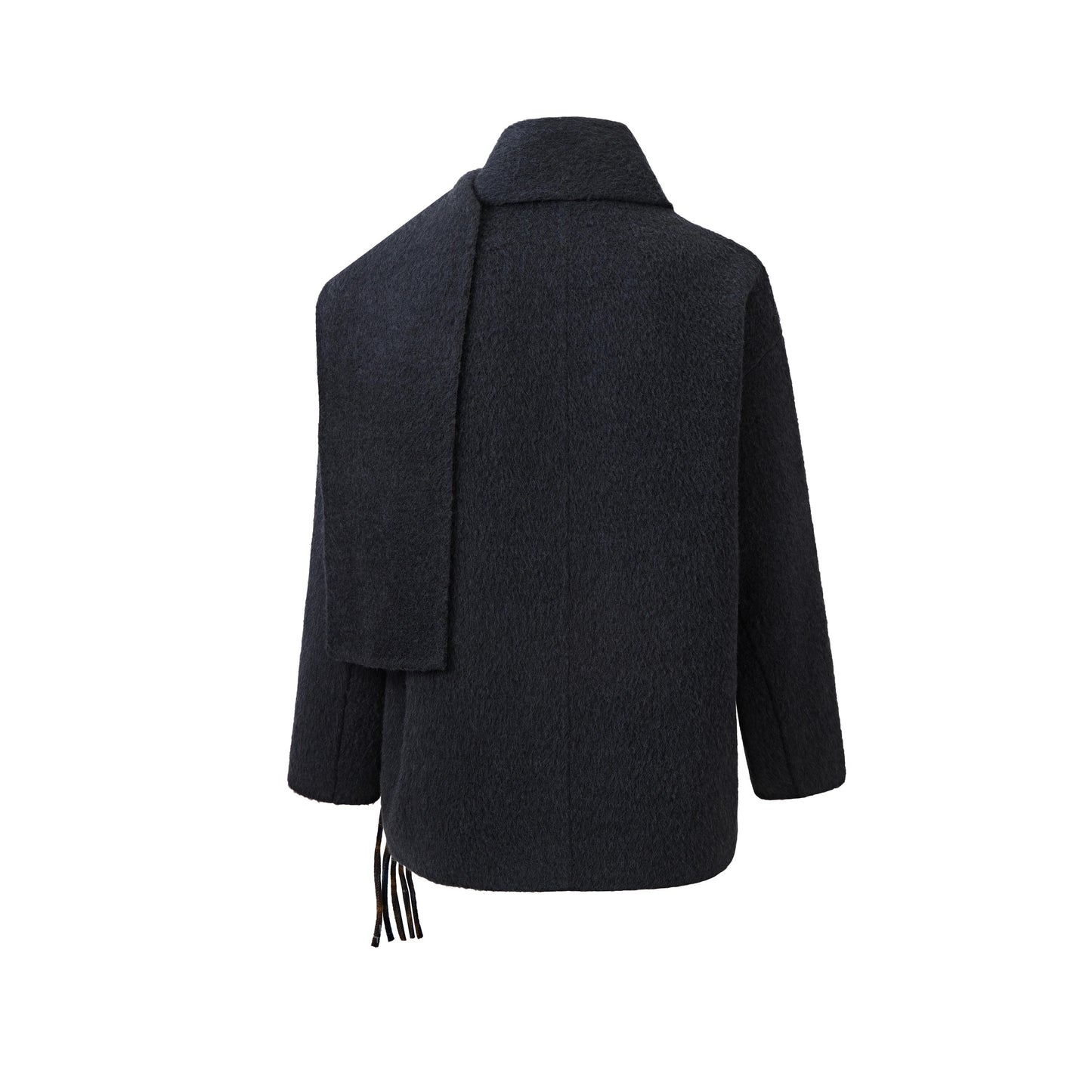 Manteau noir avec col drapé et franges asymétriques